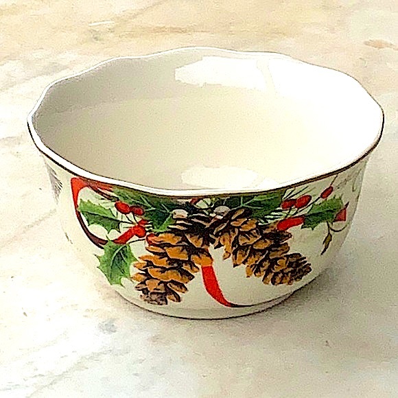 222 FIFTH HOLIDAY WISHES BOWL SOUP CEREAL 5 3/4TH INCH NEW RED CARDINAL PINE NEW - Picture 2 of 7